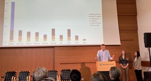 Eric Miller kynnir vistspor Íslands